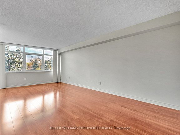 3rd image of 90 Fisherville Rd #203