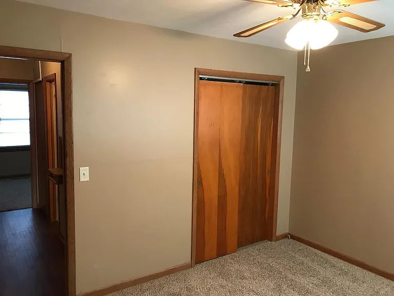 877 S Hillcrest St #877 — Photo 5