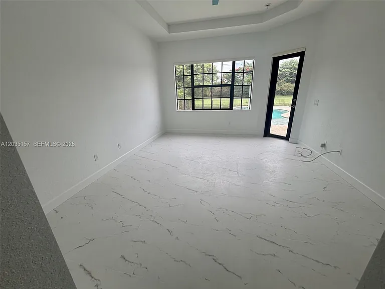 8711 NW 41st St — Photo 12