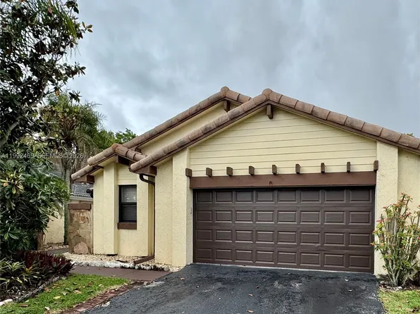 2159 Baton Rouge, Weston, FL 33326