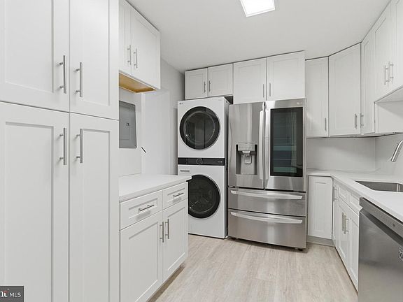 4th image of 8350 Greensboro Dr APT 517