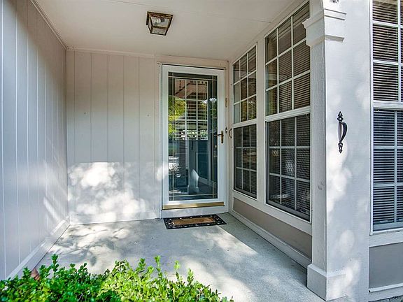 4th image of 7075 Sweetwater Dr