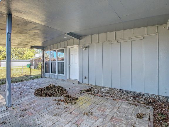 5th image of 1204 Bloomfield Dr