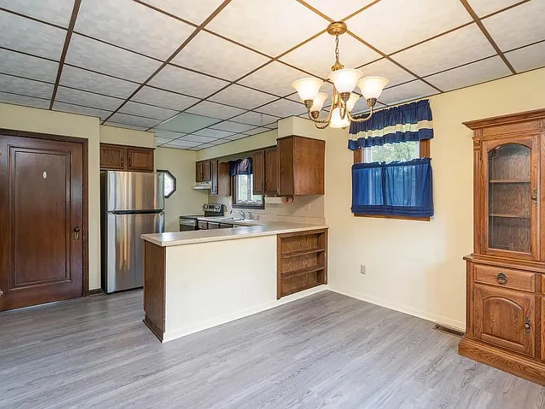 30 Cameron Ave — Photo 4