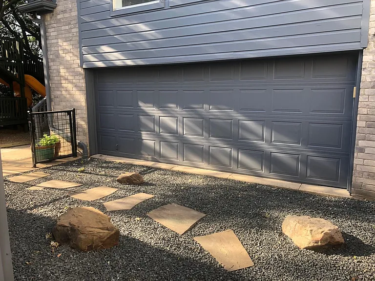 2809 Dyer St — Photo 11