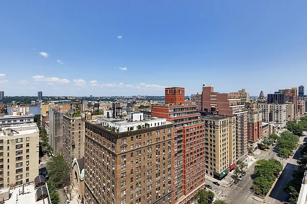 Rented by Cooper & Cooper Real Estate | media 24