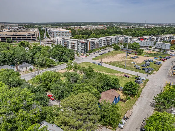 1311 Waterman St, Fort Worth, TX 76102