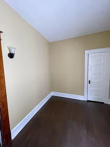 556 Mercer St — Photo 11