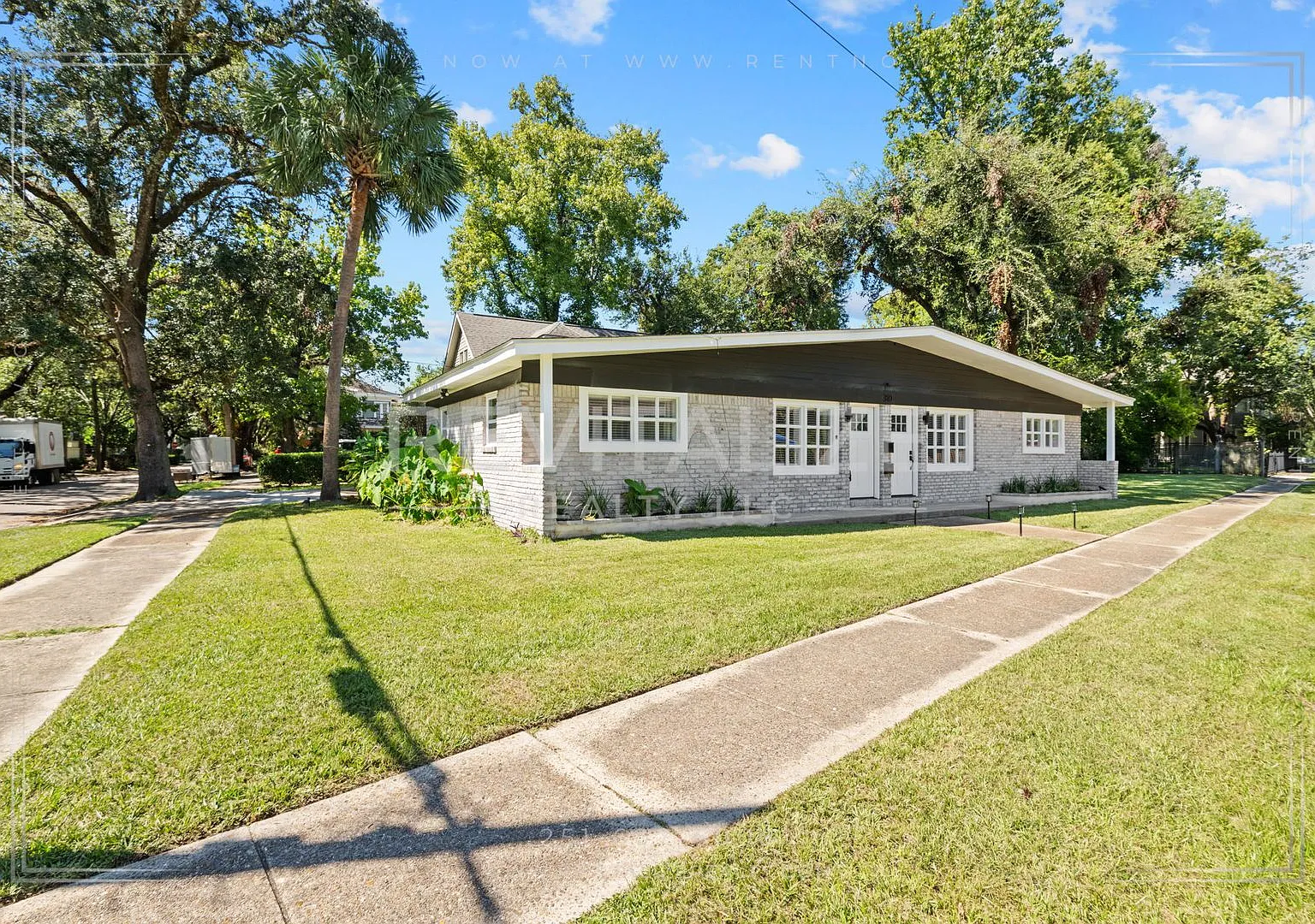 310 Regina Avenue — Photo 2