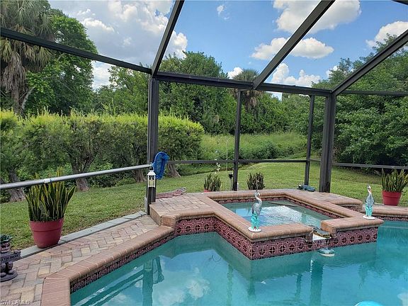 4th image of 1391 Torreya Cir