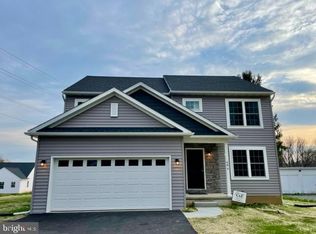 686 Bean Hill Rd, Lancaster, PA 17603