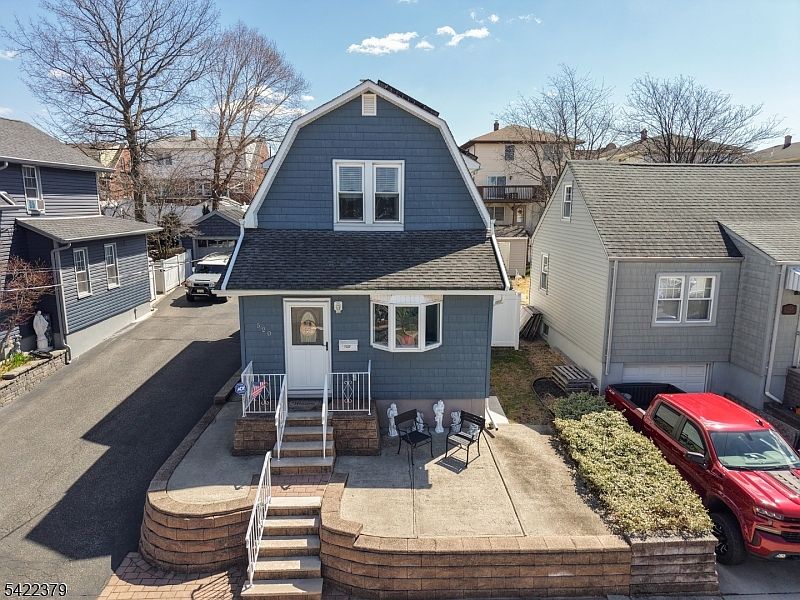 1st image of 520 Prospect Pl