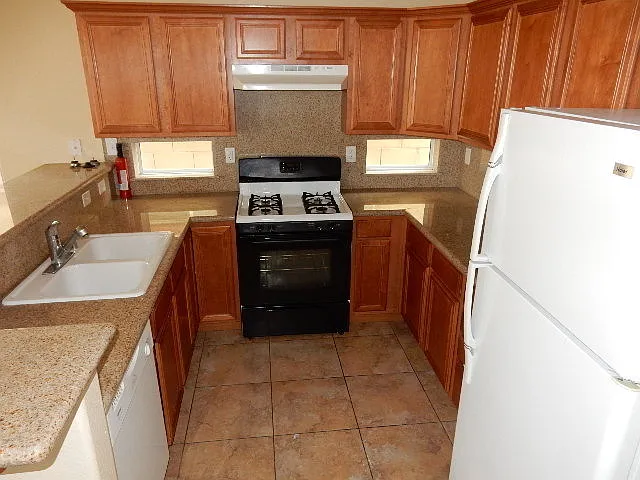 5150 Silent Valley Ave — Photo 4