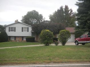 2011 Easton St NE, Canton, OH 44721