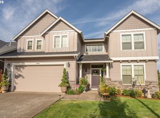 1944 N Crater Ln, Newberg, OR 97132