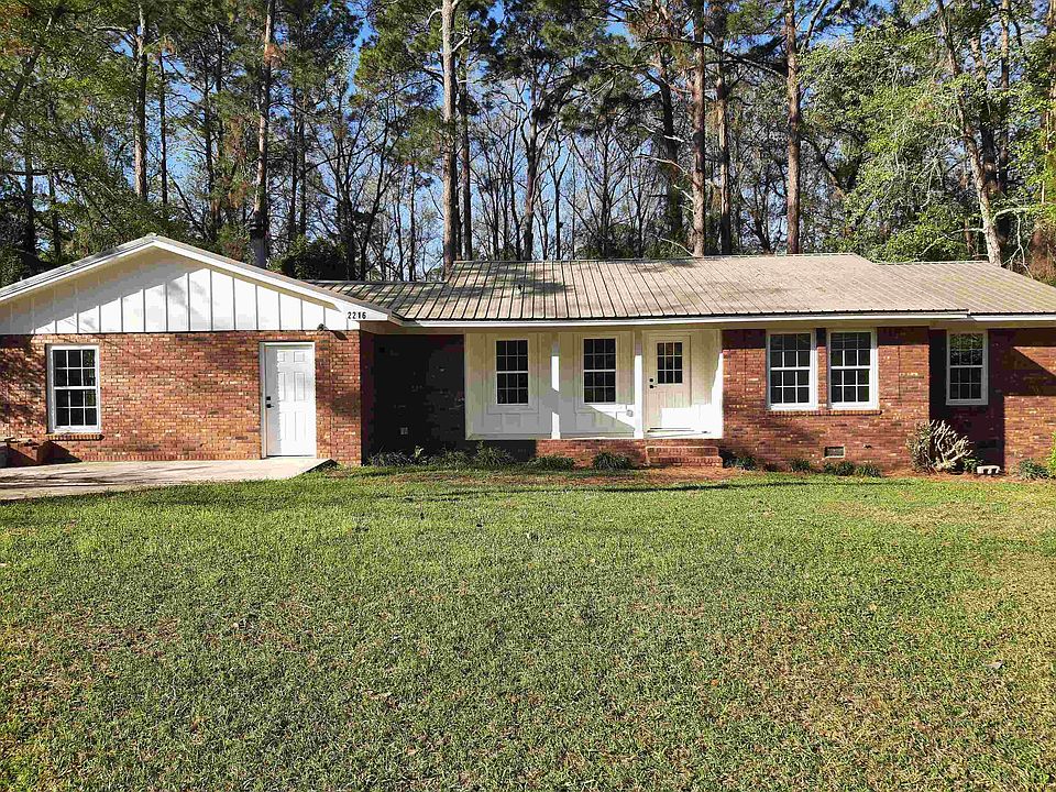 1st image of 2216 Azalea Dr