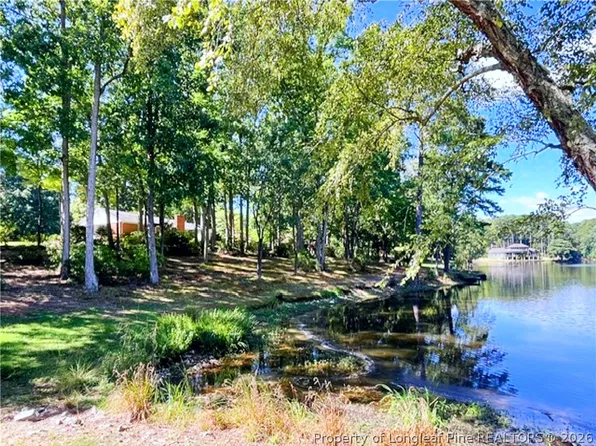 1904 Lord Ashley Dr, Sanford, NC 27330