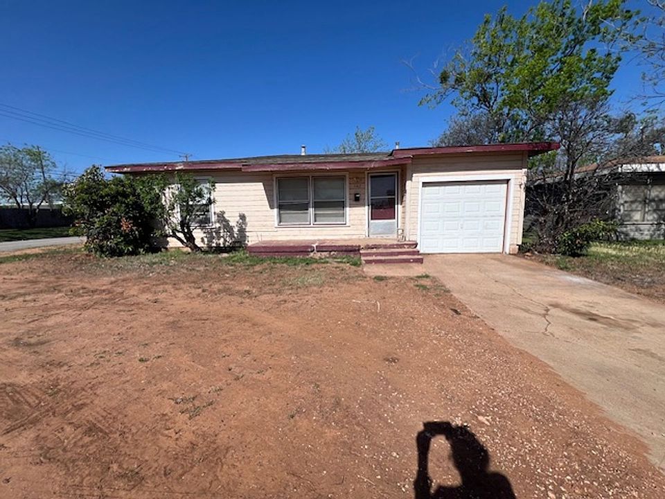 1st image of 1142 S Crockett Dr