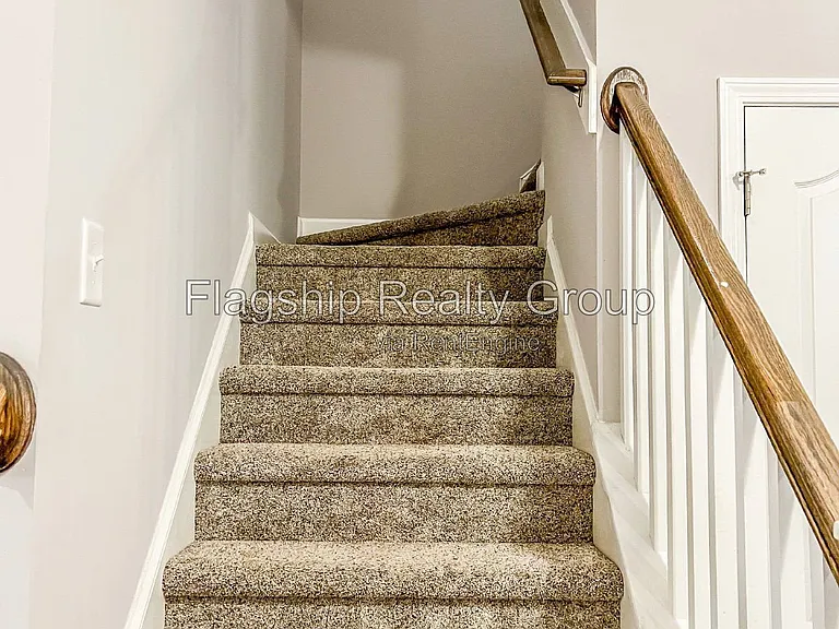 491 Fallingbrook Dr — Photo 27