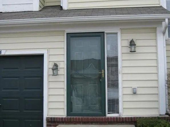 256 Lasseigne St, Pontiac, MI 48341
