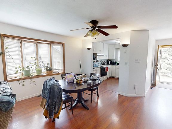 5th image of 781 W 57th St