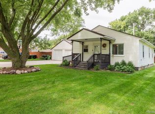 2165 Howe St, Shelby Township, MI 48317