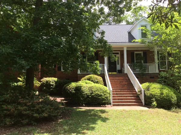 715 Gasque Ct, Lexington, SC 29072