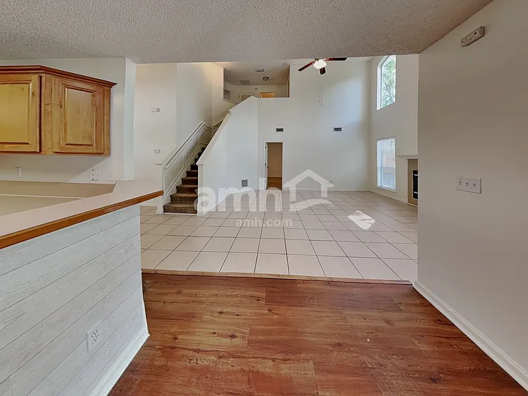 3127 Majestic Oaks Ln — Photo 6