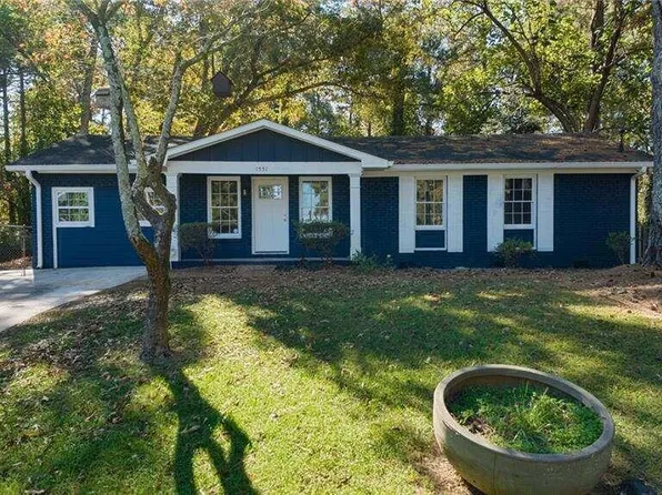 1551 Pine Glen Cir, Decatur, GA 30035