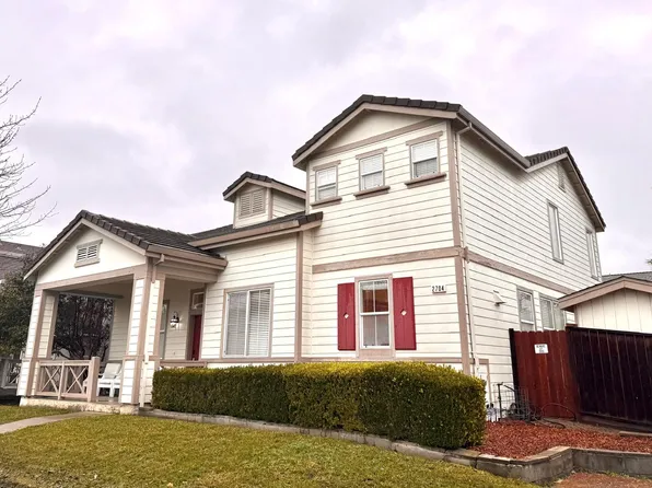 2704 Arbor Grove Ln, Santa Rosa, CA 95407