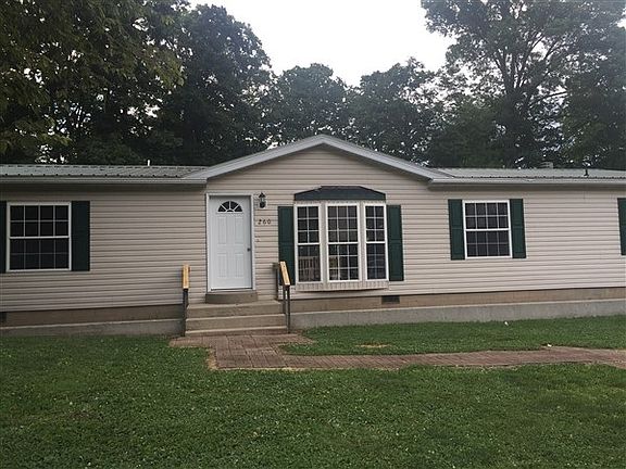 3rd image of 260 E Woodlawn Dr