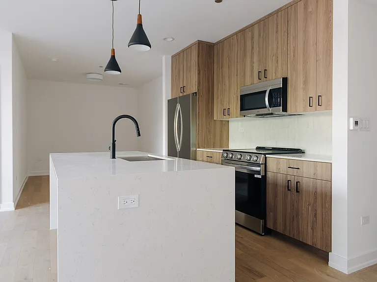 2 Bedroom, 2 Bath (05 Tier)