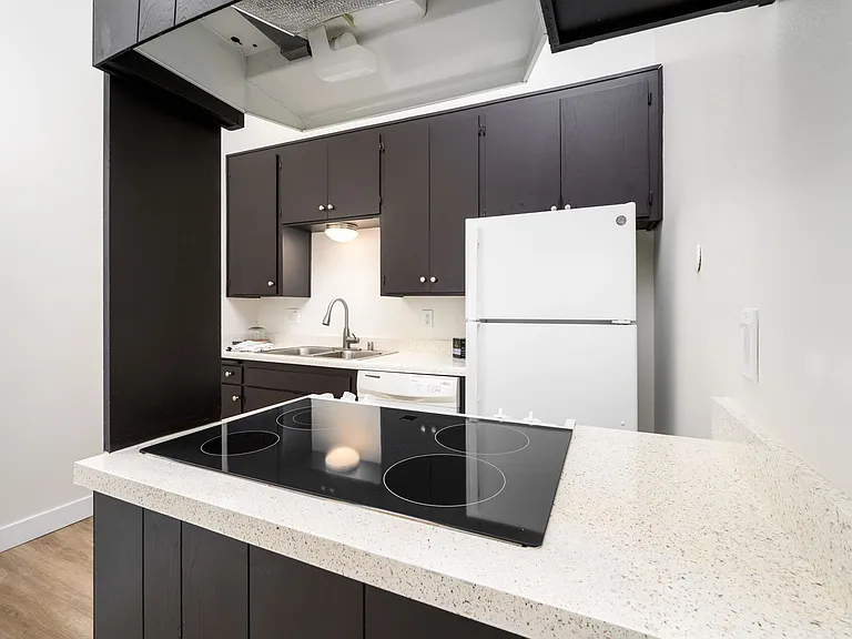 Antone Apartments — Photo 34