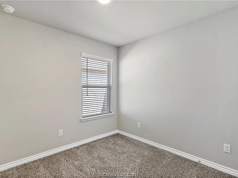 2119 Chief St — Photo 14