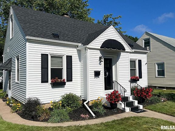 2nd image of 2628 College Ave