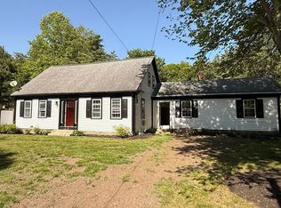 36 Spruce St, Middleboro, MA 02346