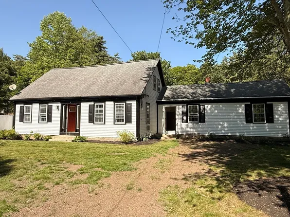 36 Spruce St, Middleboro, MA 02346