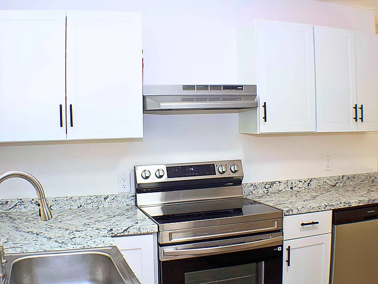 205 Friedheim Rd #205B — Photo 8
