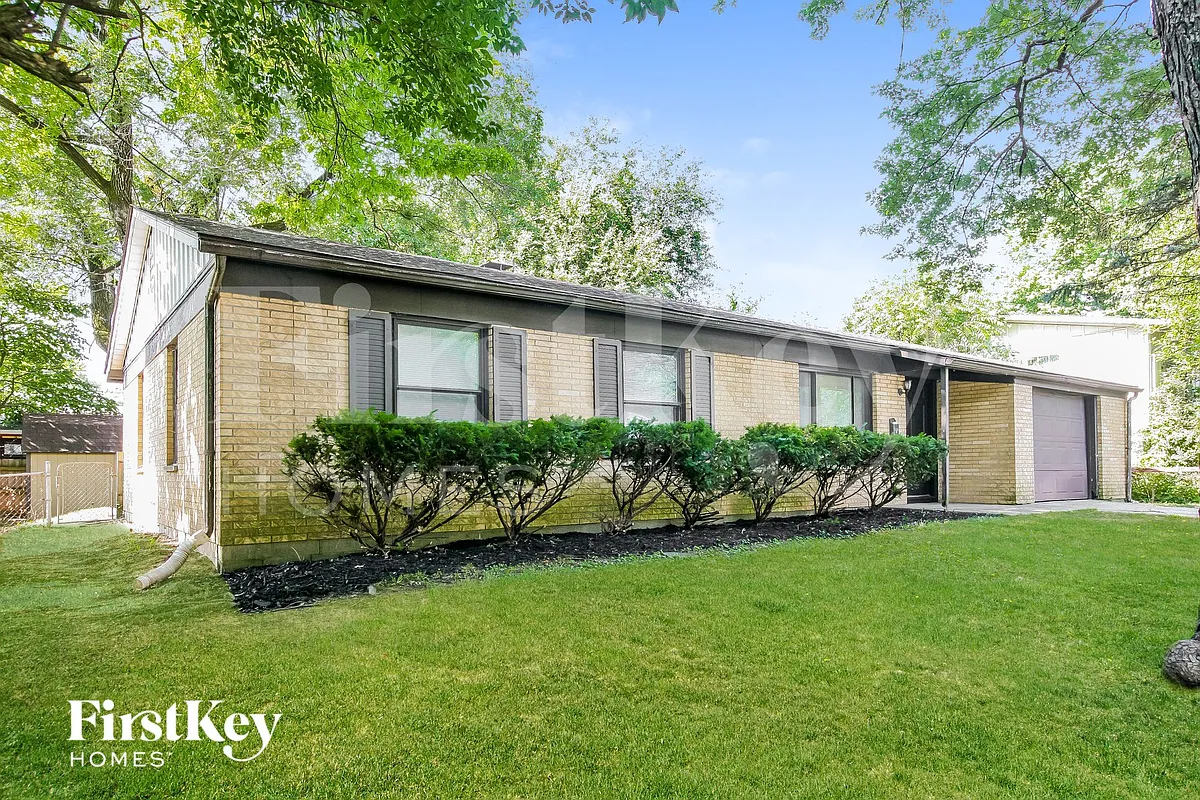 Building Photo - 7531 E Penway St
