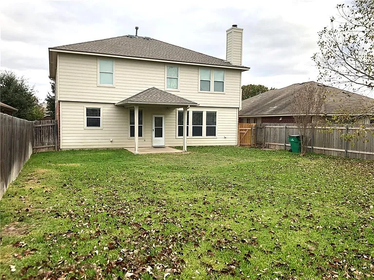 20625 Farm Pond Ln — Photo 38