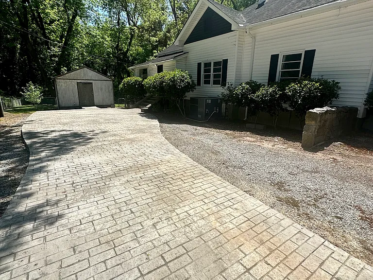 505 W Hayne St — Photo 32