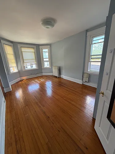 98 Reservoir Ave Photo 1