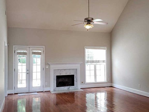 5th image of 229 Yardsley Dr