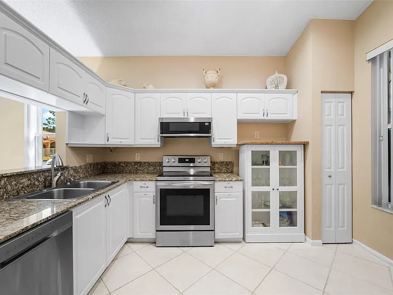5021 S La Sedona Cir — Photo 12