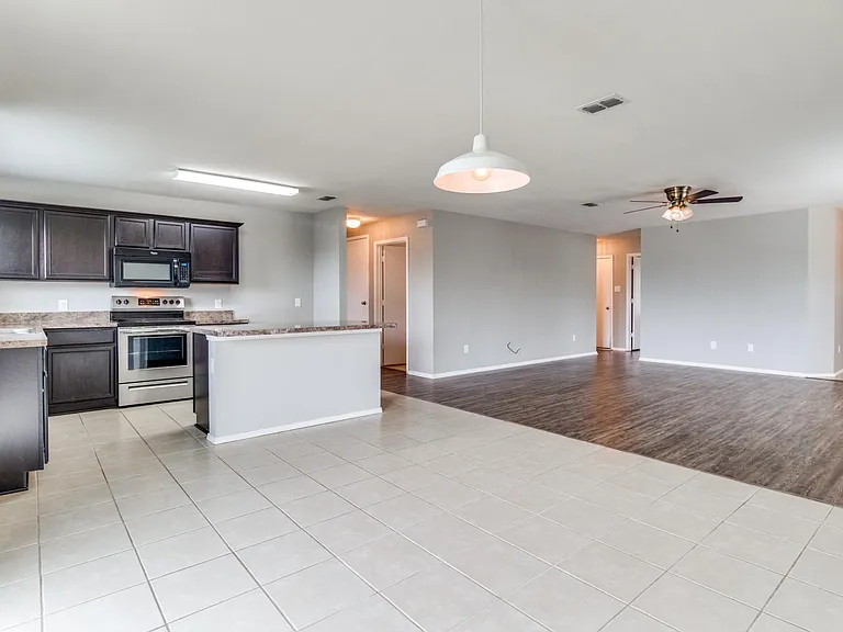 1434 S Raven Dr — Photo 6