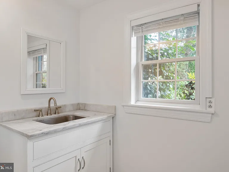3606 Pinetree Ter — Photo 21
