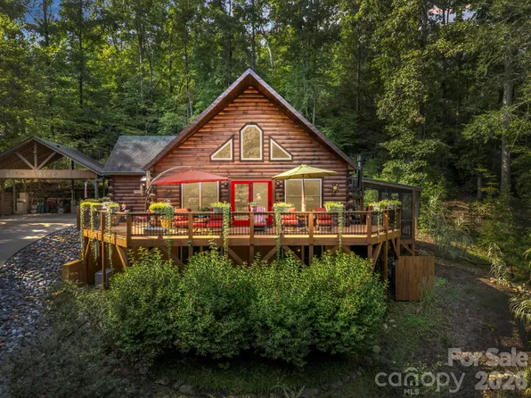 131 Blue Gill Dr, Lake Lure, NC 28746