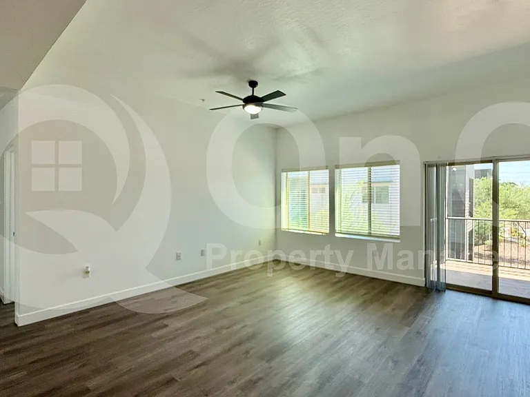 9160 N 67th Ave #226 — Photo 32