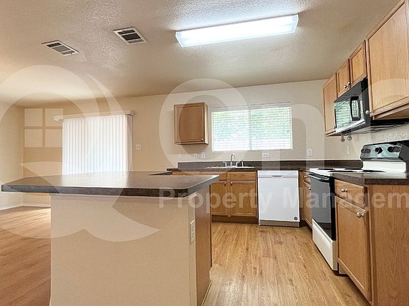 3rd image of 8644 Boswell Meadows Dr