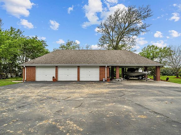 5th image of 7026 Plantation Dr
